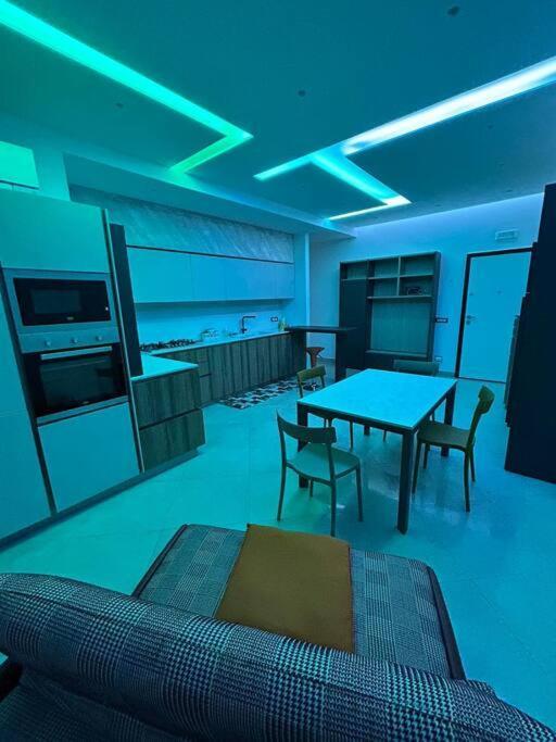 Monzio'S House Apartment เนเปิลส์ ภายนอก รูปภาพ