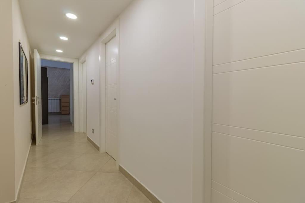 Monzio'S House Apartment เนเปิลส์ ภายนอก รูปภาพ