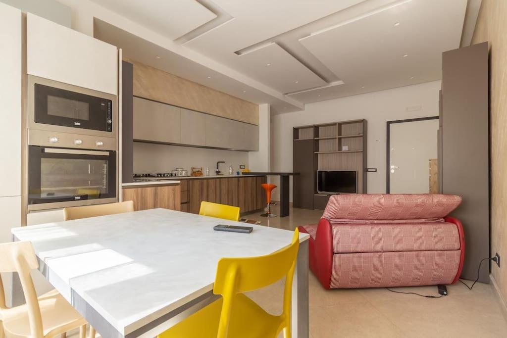 Monzio'S House Apartment เนเปิลส์ ภายนอก รูปภาพ
